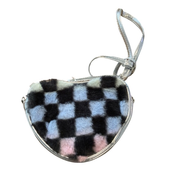 Wonder Nation Heart Icon Crossbody Bag - Picture 5 of 12